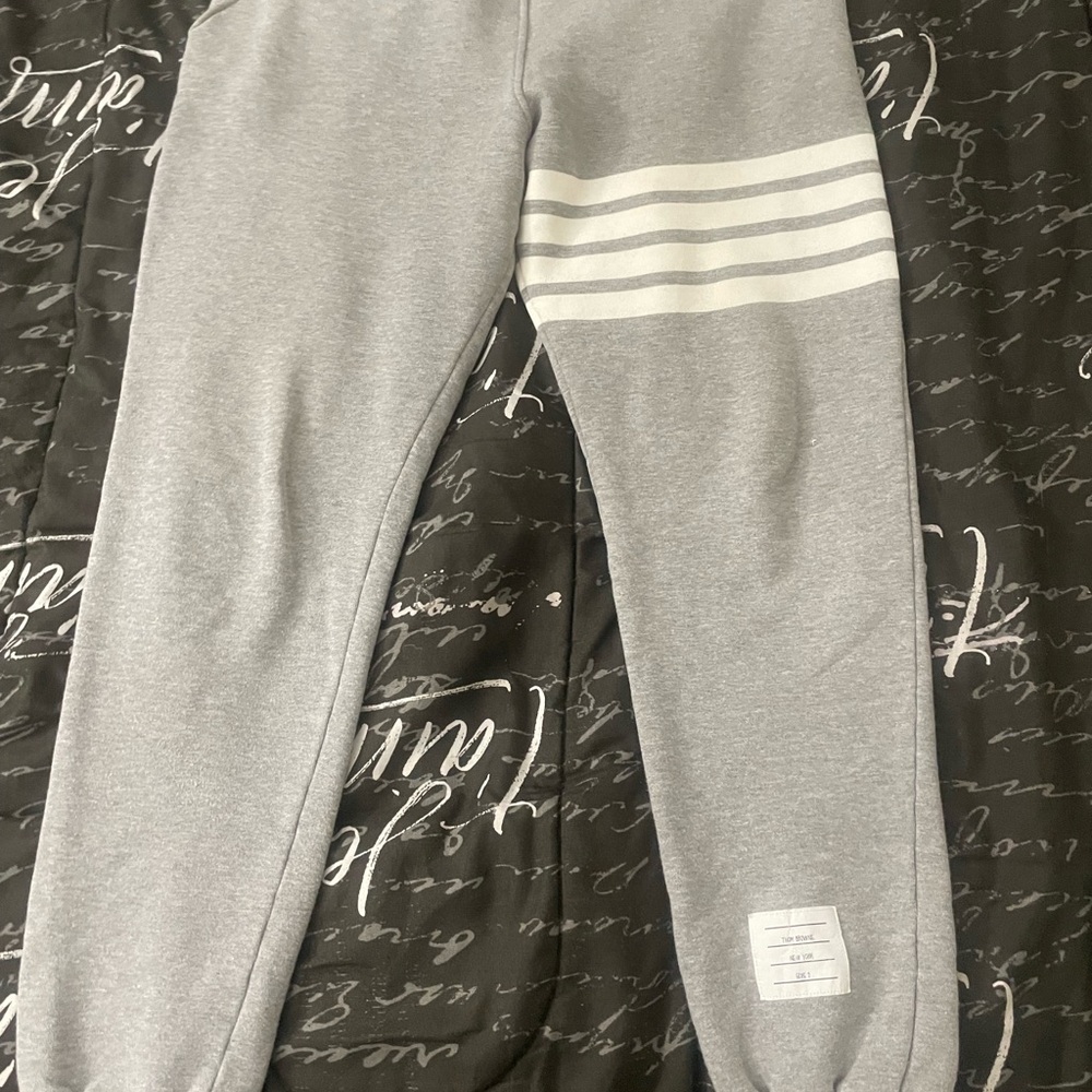 THOM BROWNE Gray Classic 4-Bar Sweatpants sz 2